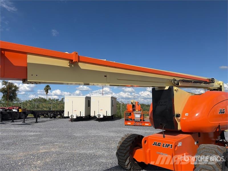 JLG 800 AJ 4WD Diesel Elevador Articulado / Articulati رافعات سلة مفصلية