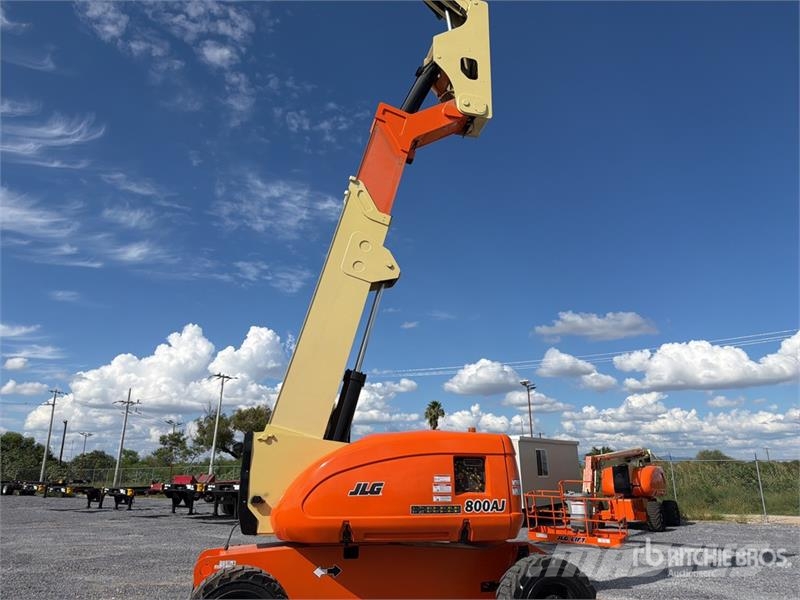 JLG 800 AJ 4WD Diesel Elevador Articulado / Articulati رافعات سلة مفصلية