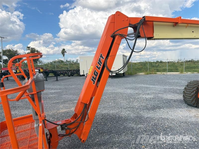 JLG 800 AJ 4WD Diesel Elevador Articulado / Articulati رافعات سلة مفصلية