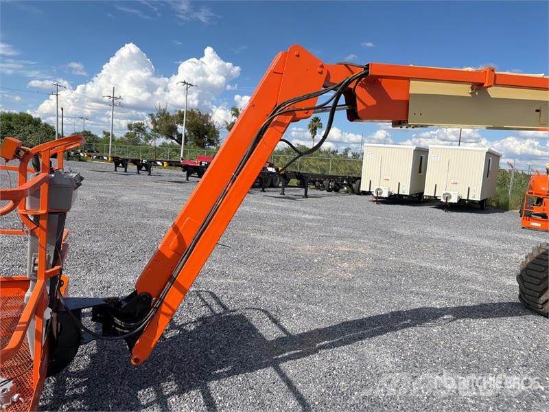 JLG 800 AJ 4WD Diesel Elevador Articulado / Articulati رافعات سلة مفصلية