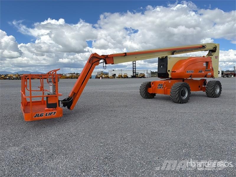 JLG 800AJ 2WD Diesel Elevador Articulado / Articulatin Strēles pacēlāji
