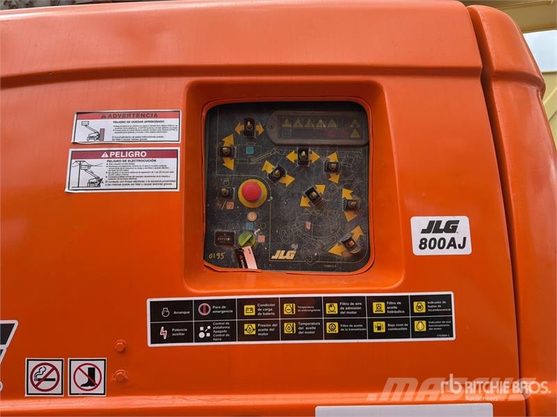 JLG 800AJ 2WD Diesel Elevador Articulado / Articulatin Strēles pacēlāji