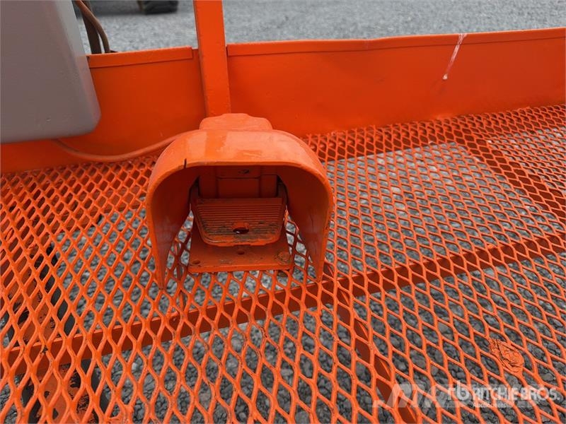JLG 800AJ 4WD Diesel Elevador Articulado / Articulatin Strēles pacēlāji
