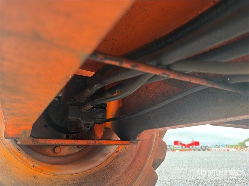 JLG 800AJ 4WD Diesel Elevador Articulado / Articulatin Strēles pacēlāji