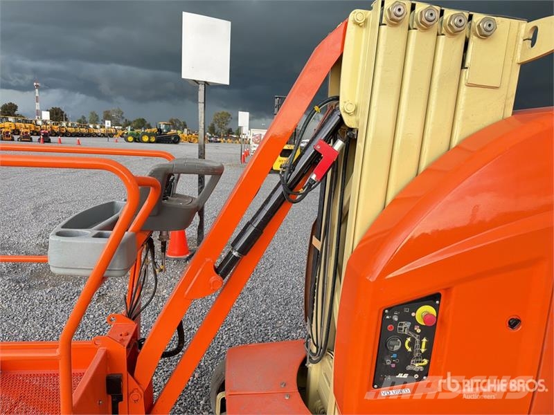 JLG T10E Vertical Mast Lift Plataformas con jaula de elevación