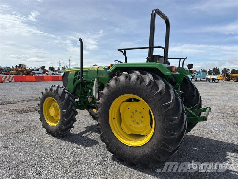 John Deere 5075E Tractor Agricola (Sin Usar) / 4WD Tractor (U الجرارات