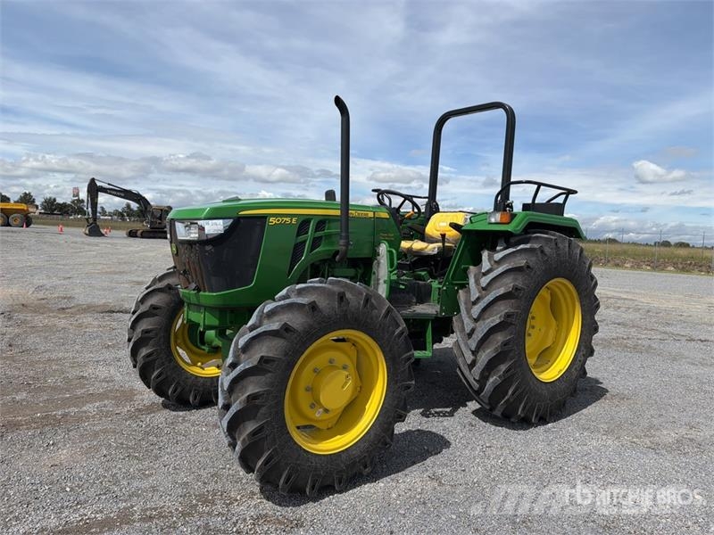 John Deere 5075E Tractor Agricola (Sin Usar) / 4WD Tractor (U الجرارات