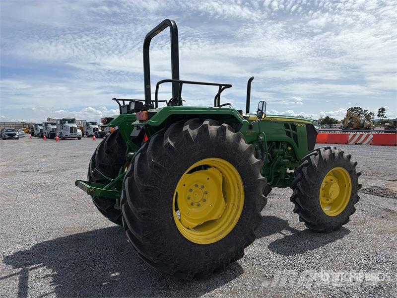 John Deere 5075E Tractor Agricola (Sin Usar) / 4WD Tractor (U الجرارات