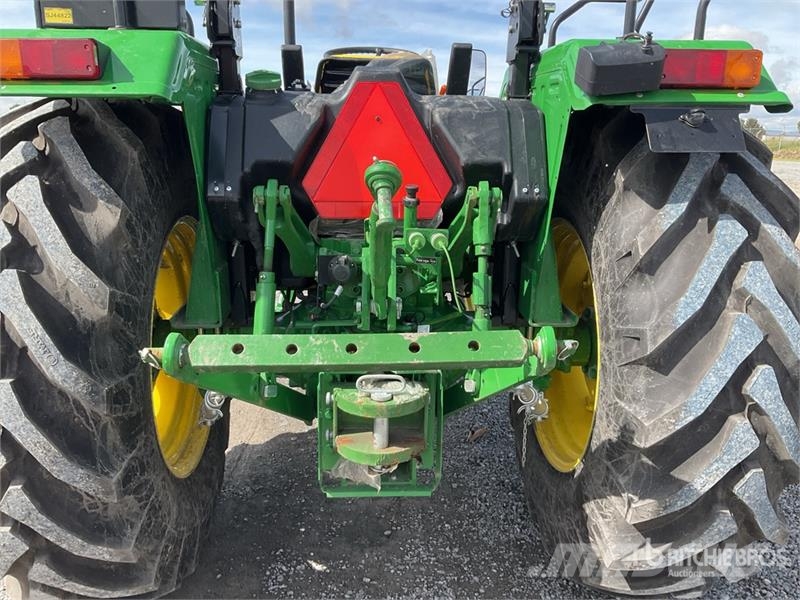 John Deere 5075E Tractor Agricola (Sin Usar) / 4WD Tractor (U الجرارات