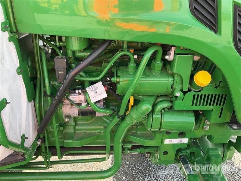 John Deere 5075E Tractor Agricola (Sin Usar) / 4WD Tractor (U الجرارات