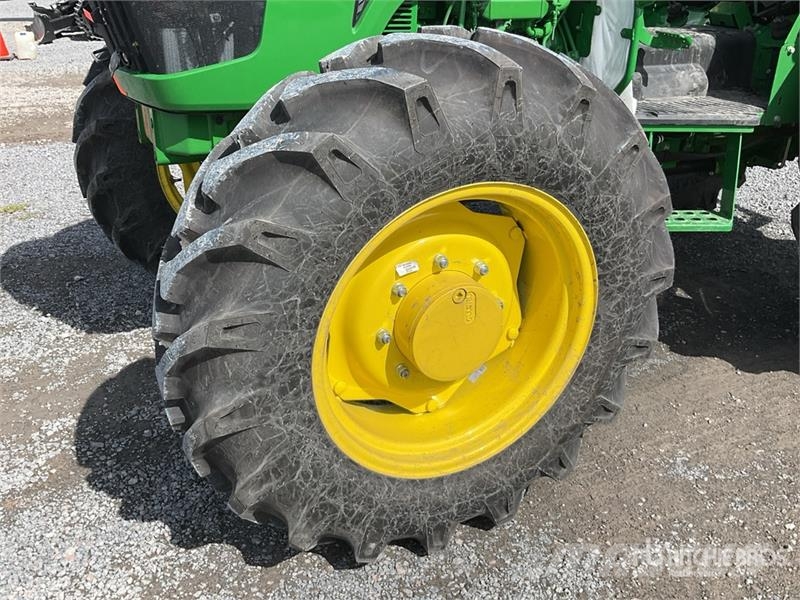 John Deere 5075E Tractor Agricola (Sin Usar) / 4WD Tractor (U الجرارات