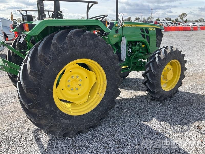 John Deere 5075E Tractor Agricola (Sin Usar) / 4WD Tractor (U الجرارات