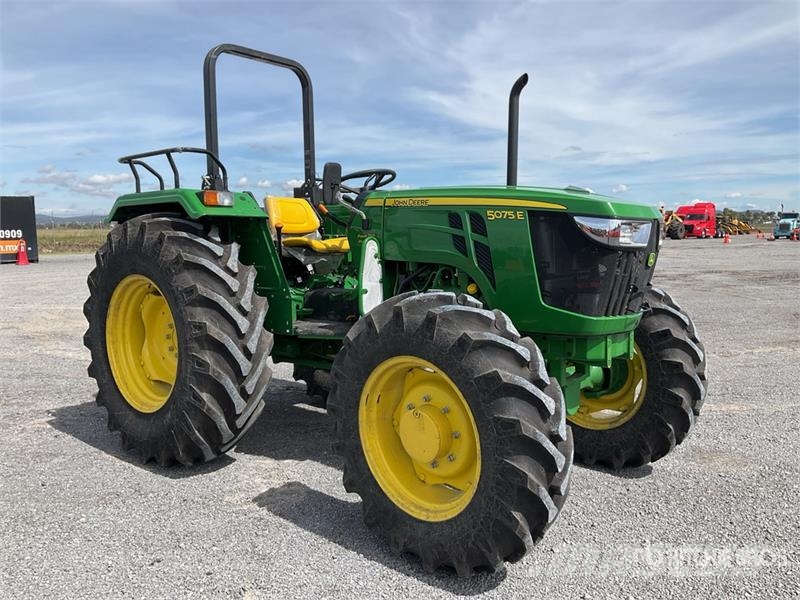John Deere 5075E Tractor Agricola (Sin Usar) / 4WD Tractor (U الجرارات