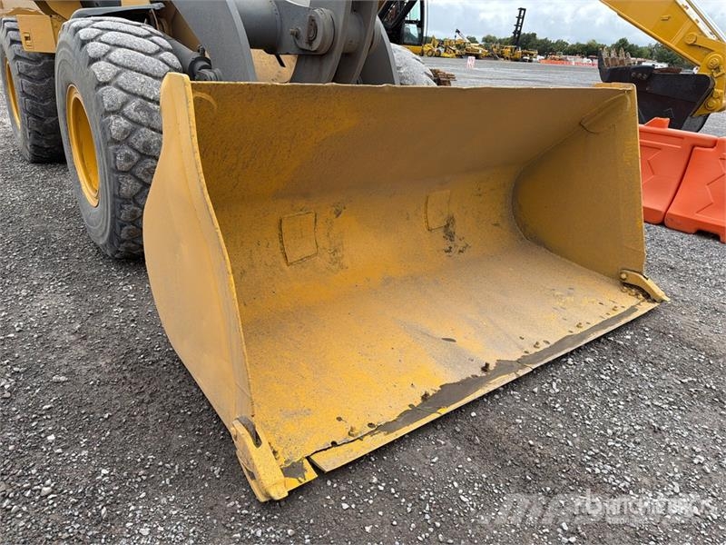 John Deere 624K Cargador sobre Neumaticos / Wheel Loader Kolové nakladače