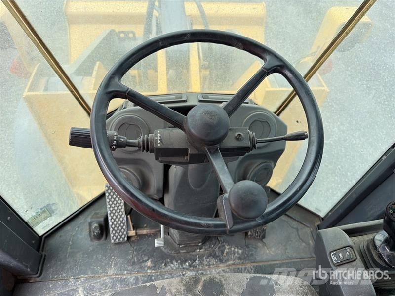 John Deere 624K Cargador sobre Neumaticos / Wheel Loader Kolové nakladače