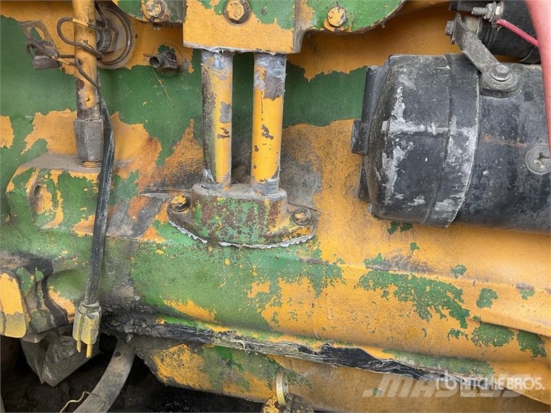 John Deere 770BH モーターグレーダー