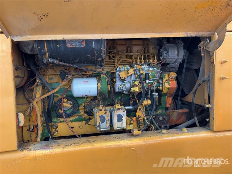 John Deere 770BH モーターグレーダー