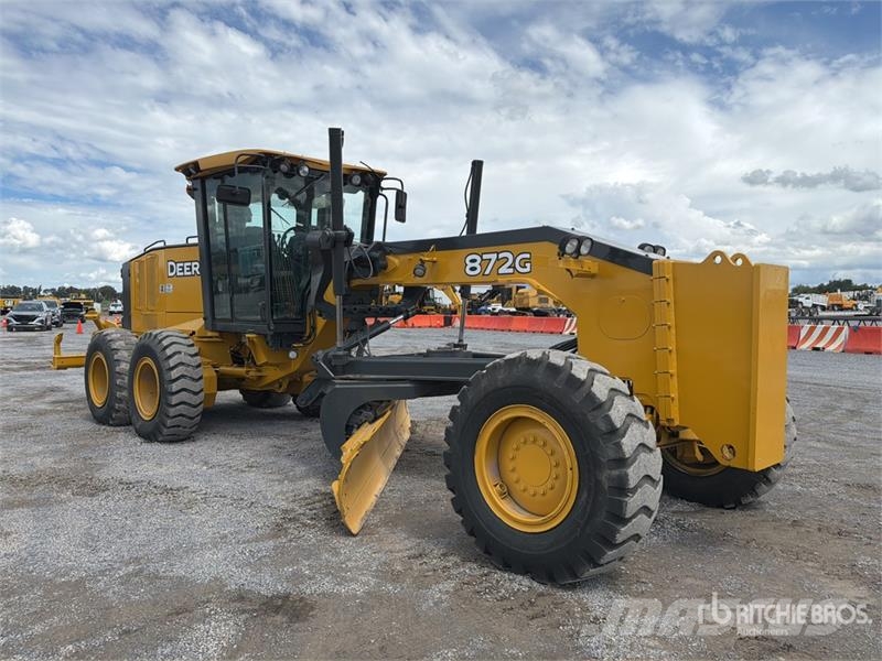 John Deere 872G Grejderi