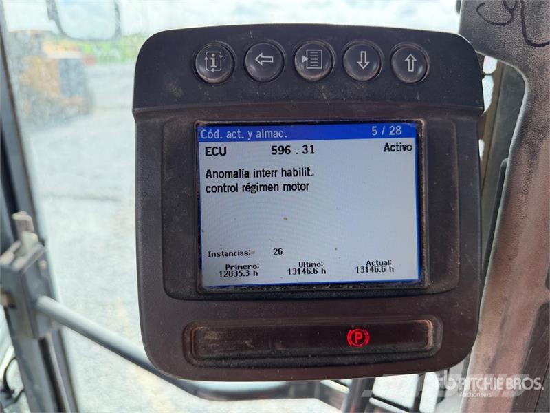 John Deere 872G معدات تمهيد الطرق