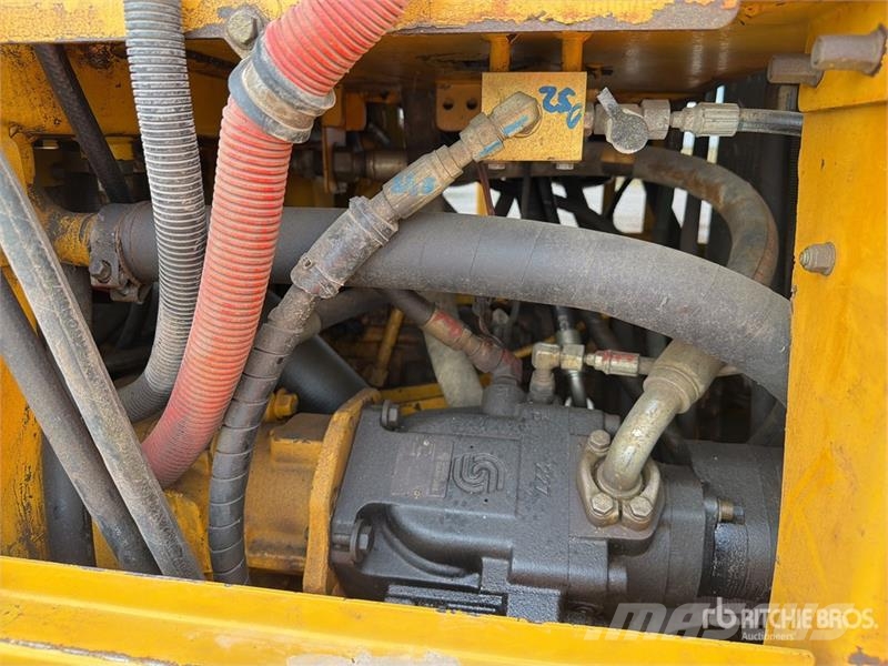 John Deere 872G Grejderi