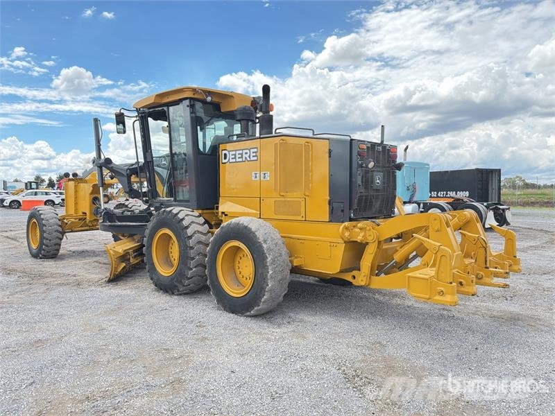 John Deere 872G Grejderi