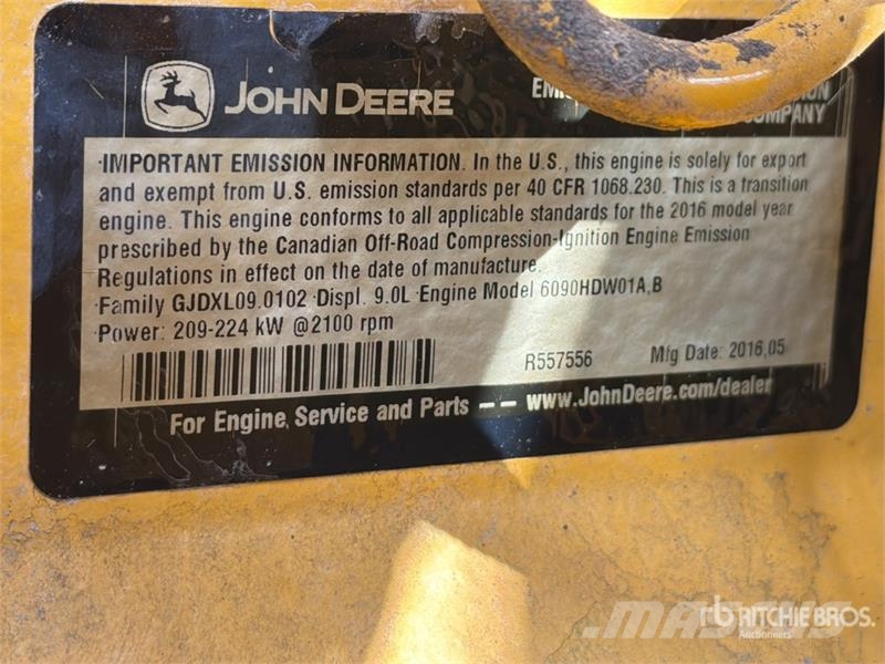 John Deere 872G معدات تمهيد الطرق