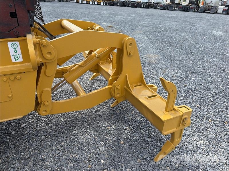 John Deere 872G معدات تمهيد الطرق