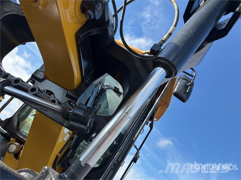 John Deere 872G معدات تمهيد الطرق