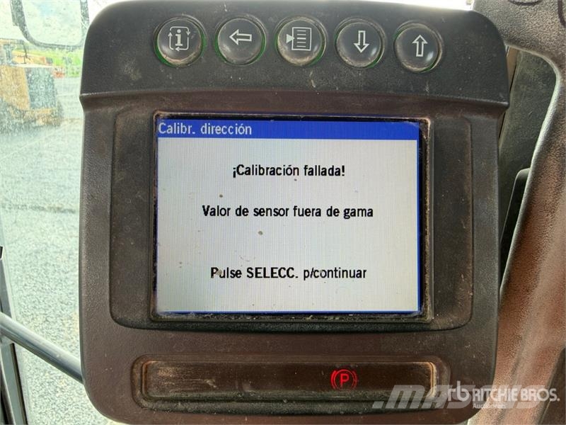 John Deere 872G معدات تمهيد الطرق