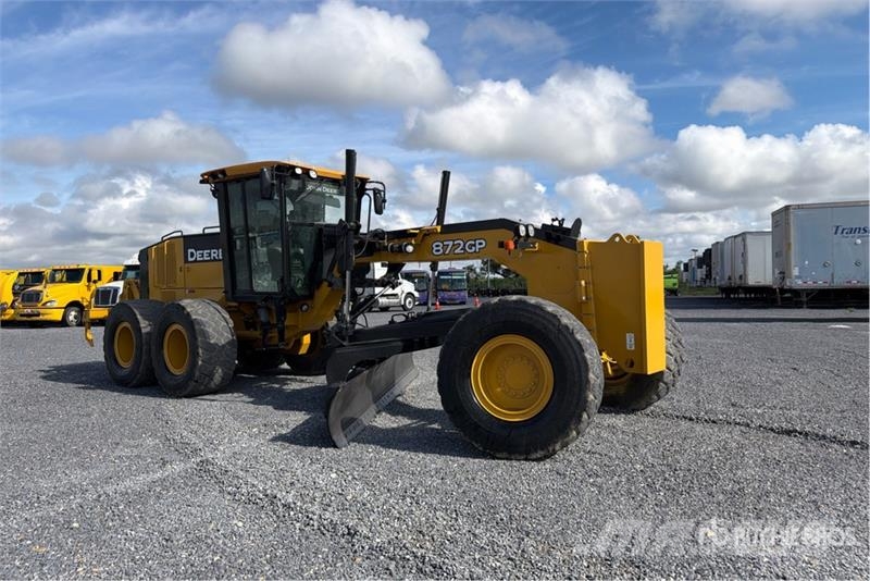 John Deere 872G معدات تمهيد الطرق