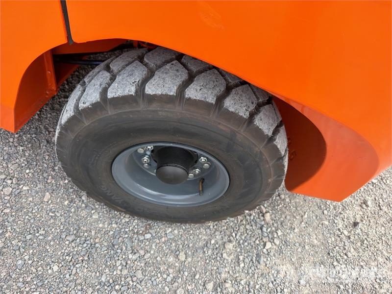 JX Power CPCD35-3S 7700 lb Pneumatic Tire Montacar Інше