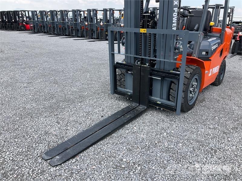  JX POWER CPCD35-3S 7700 lb Pneumatic Tire Forklift Інше