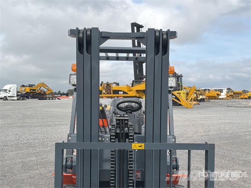 JX Power CPCD35-3S 7700 lb Pneumatic Tire Montacar Інше