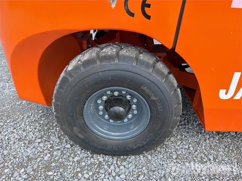  JX POWER CPCD35-3S 7700 lb Pneumatic Tire Forklift Інше