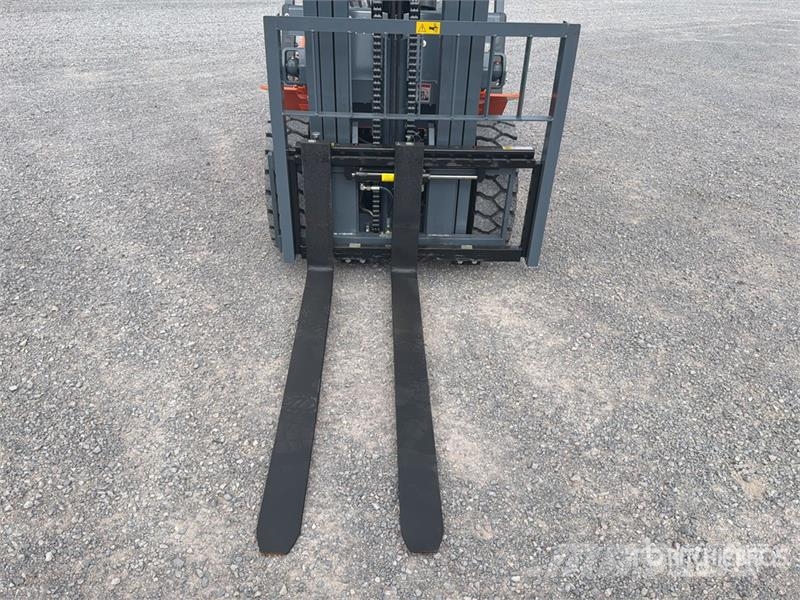 JX Power CPCD35-3S 7700 lb Pneumatic Tire Montacar Інше