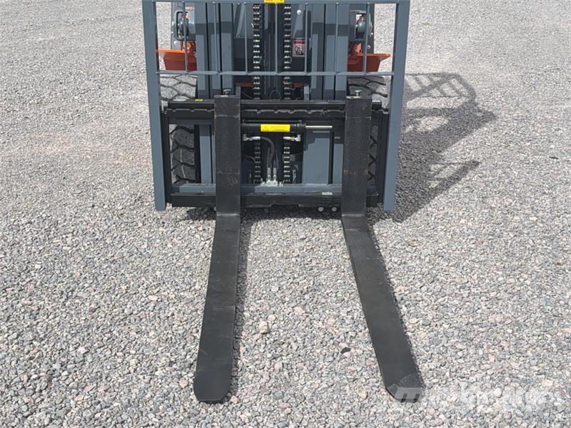 JX Power CPCD35-3S 7700 lb Montacargas (Sin Usar) Інше