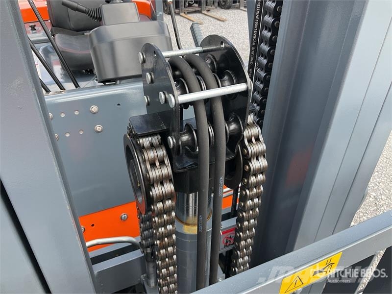  JX POWER CPCD35-3S 7700 lb Pneumatic Tire Forklift Інше