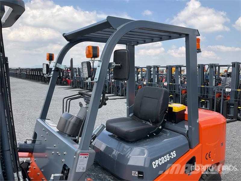  JX POWER CPCD35-3S 7700 lb Pneumatic Tire Forklift Інше