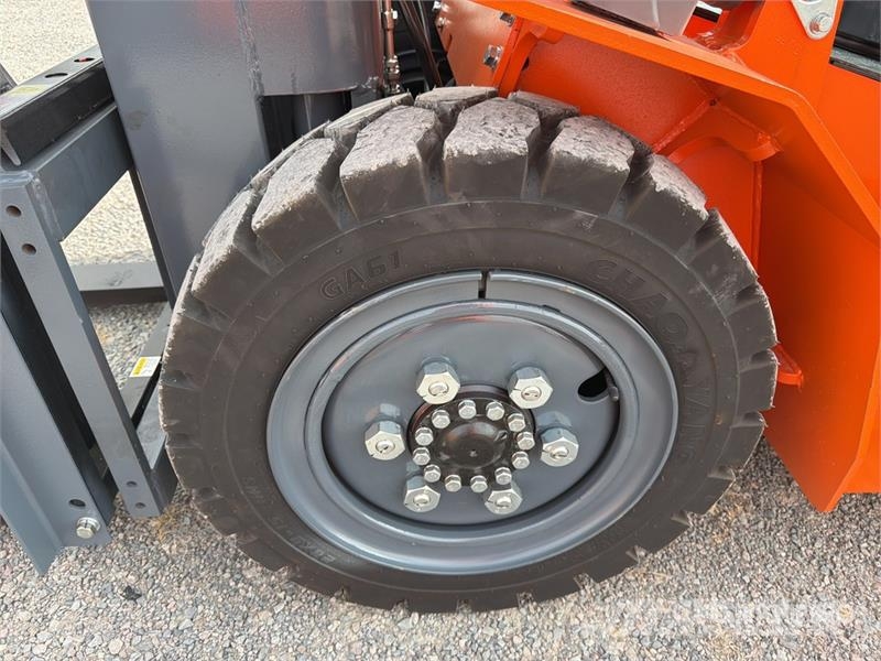 JX Power CPCD35-3S 7700 lb Montacargas (Sin Usar) Інше