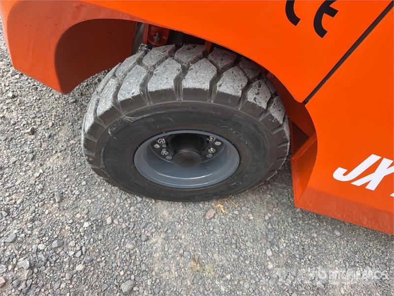 JX Power CPCD35-3S 7700 lb Pneumatic Tire Montacar Інше