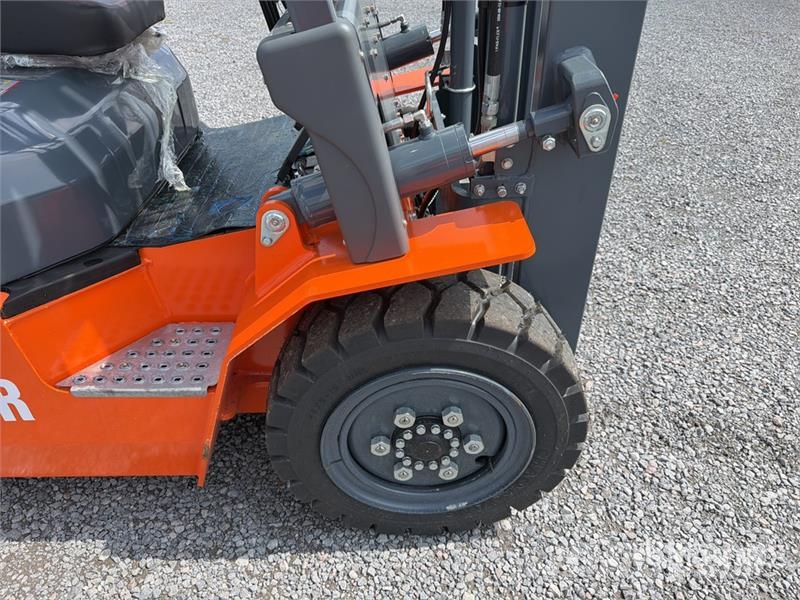  JX POWER CPCD35-3S 7700 lb Pneumatic Tire Forklift Montacargas - otros