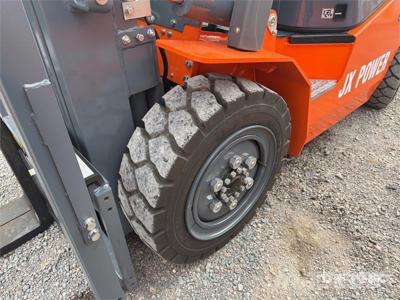 JX Power CPCD35-3S 7700 lb Pneumatic Tire Montacar Інше