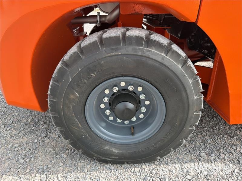 JX Power CPCD35-3S 7700 lb Pneumatic Tire Montacar Інше