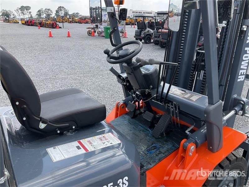  JX POWER CPCD35-3S 7700 lb Pneumatic Tire Forklift Інше