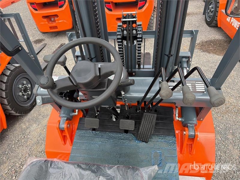 JX Power CPCD35-3S 7700 lb Pneumatic Tire Montacar Інше