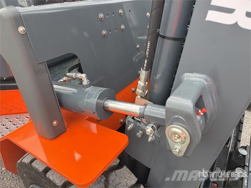 JX Power CPCD35-3S 7700 lb Pneumatic Tire Montacar Інше
