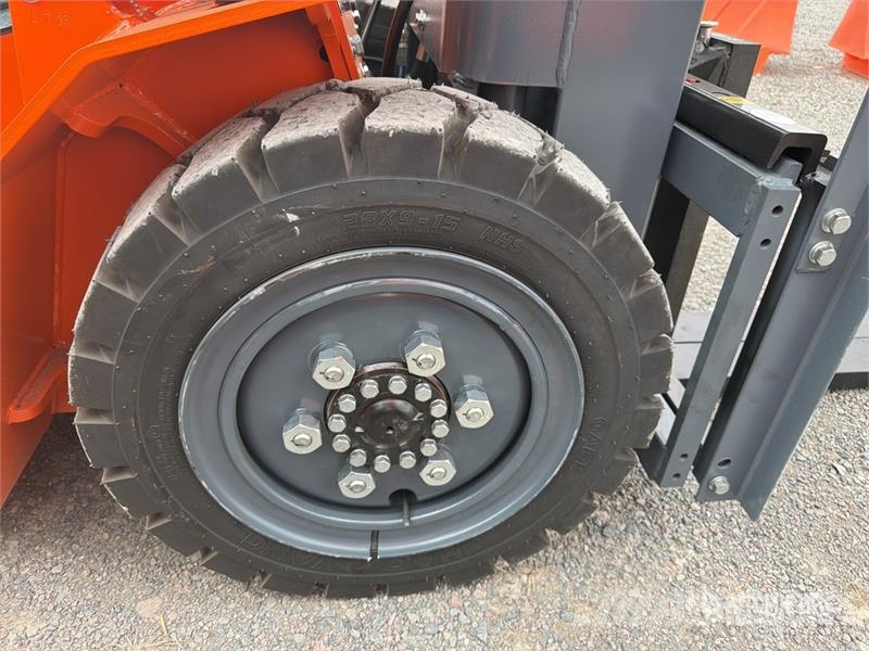 JX Power CPCD35-3S 7700 lb Montacargas (Sin Usar) Інше