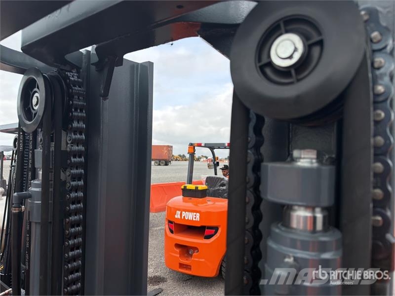 JX Power CPCD35-3S 7700 lb Pneumatic Tire Montacar Інше