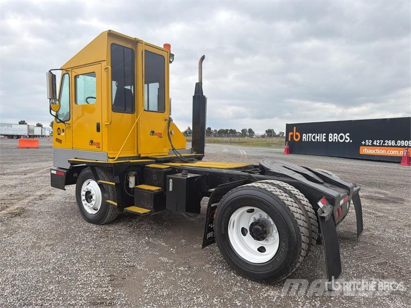 Kalmar 4x2 Tractocamion de Terminal / Spotter Truck Terminalivedukid