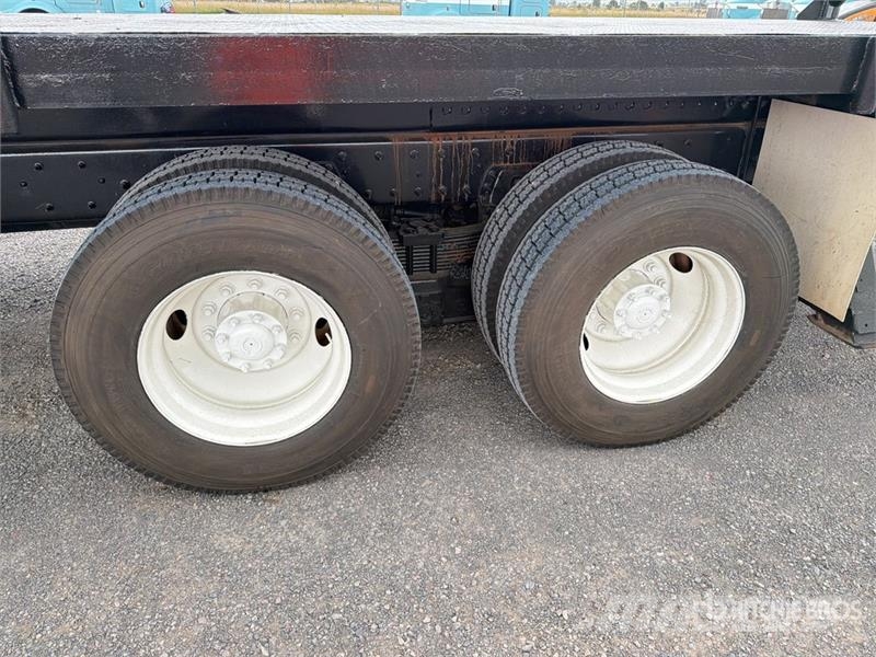 Kenworth 571E2 36000 lb Straight Boom on Kenworth T370 6x4  Φορτηγά με Γερανό
